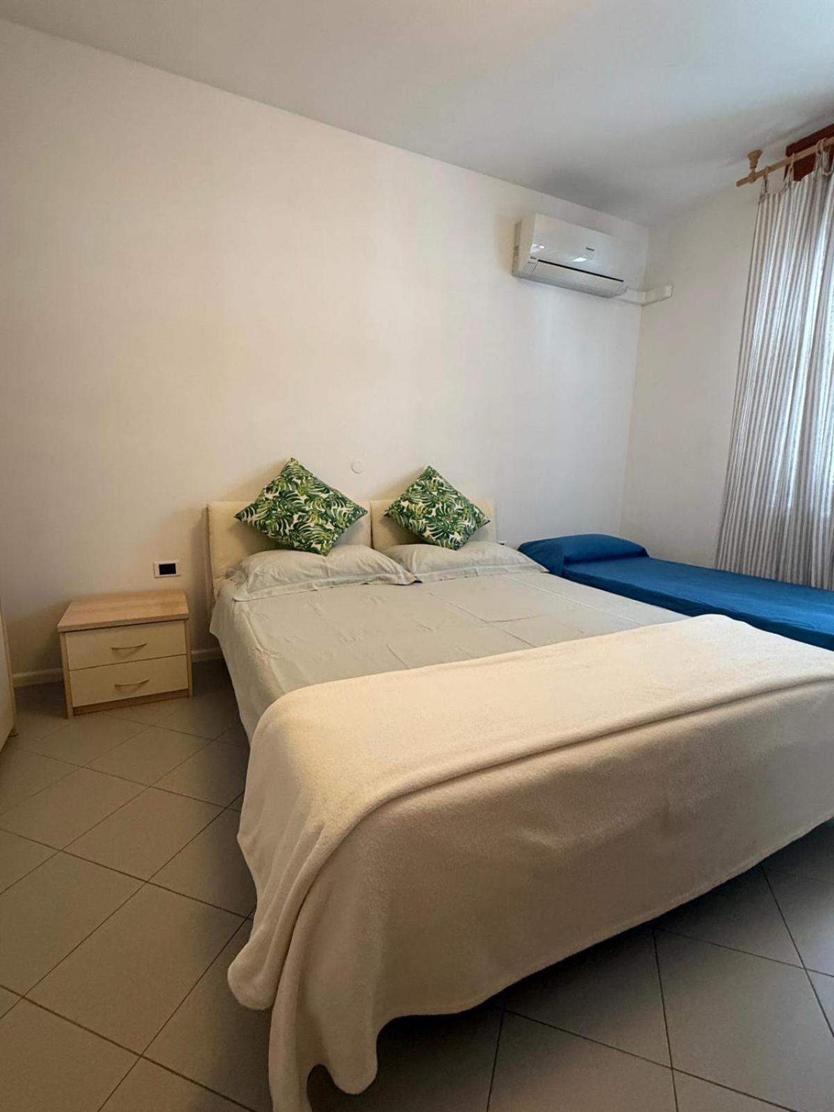Gracious Apartment Located In The Heart Of Lignano Lignano Sabbiadoro Exterior foto